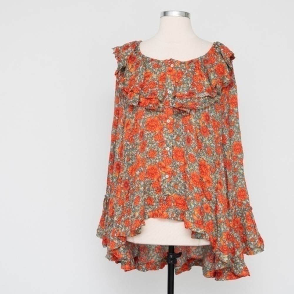 Free People. Loretta Floral Oversized‎ Top.